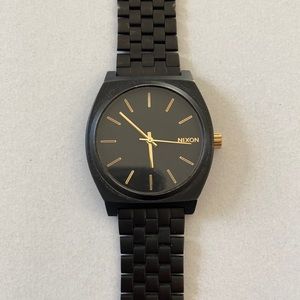 Nixon unisex “The Time Teller” minimal watch